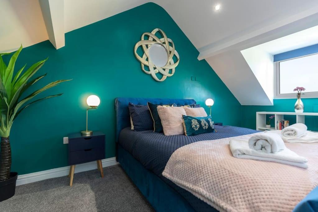 Auckland View - A Comfy & Spacious 4Bed With Views Coundon ภายนอก รูปภาพ
