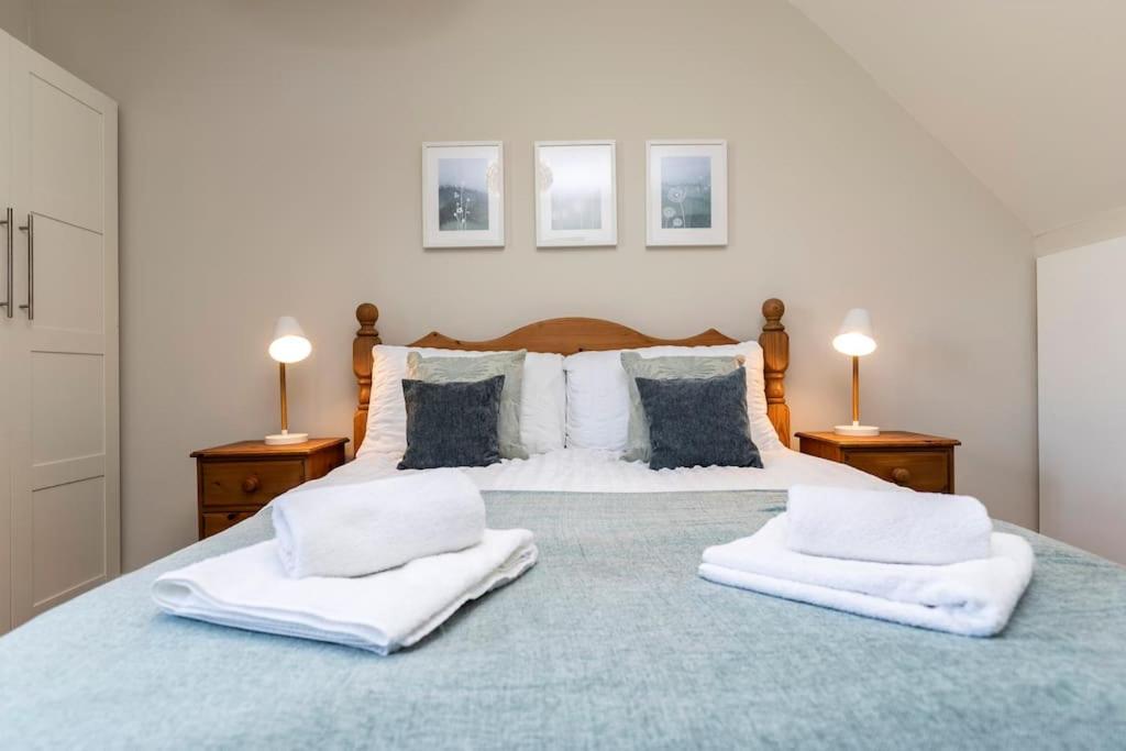 Auckland View - A Comfy & Spacious 4Bed With Views Coundon ภายนอก รูปภาพ